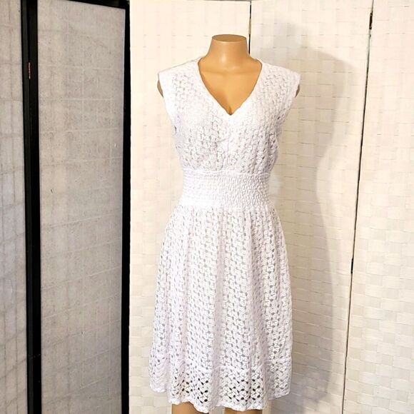 BRAND NEW RABBIT DESIGN LACE V-NECK CAP SLEEVE  ELASTIC WAISTLINES DRESS - Picture 2 of 15